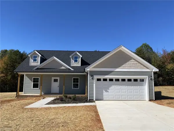 1148 Dudley Street, Yadkinville, NC 27055