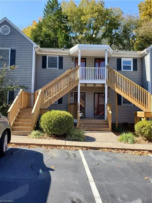 135 Columbine Drive #223, Winston-Salem, NC 27106