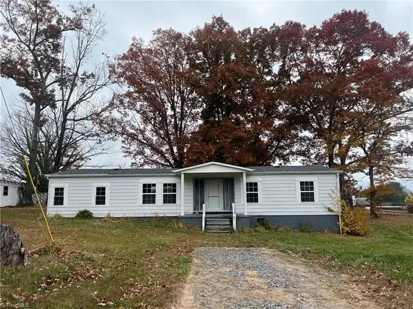 184 Benjamin Street, Mount Airy, NC 27030
