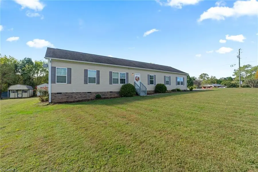 2076 Walt Brewer Road, North Wilkesboro, NC 28659 - Image #2