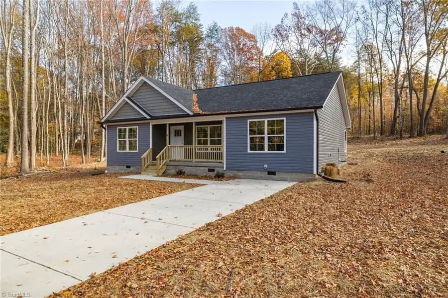 216 Knollwood Drive, Eden, NC 27288 - Image #3