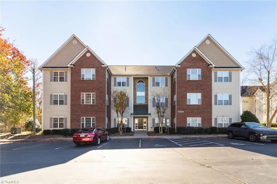 3724 Spanish Peak Drive #2-B, High Point, NC 27265 - Image #3