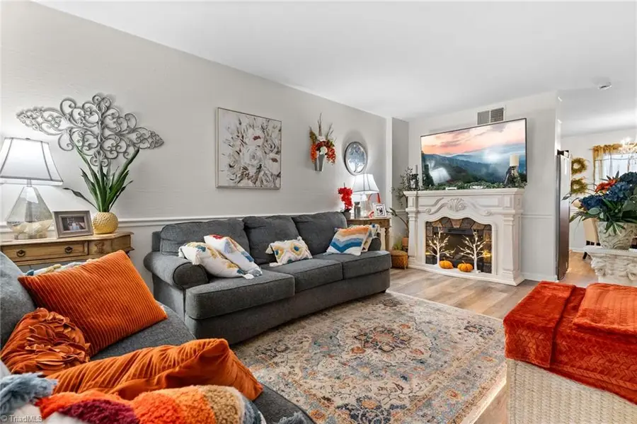 402 S Renfro Street #4, Mount Airy, NC 27030 - Image #3