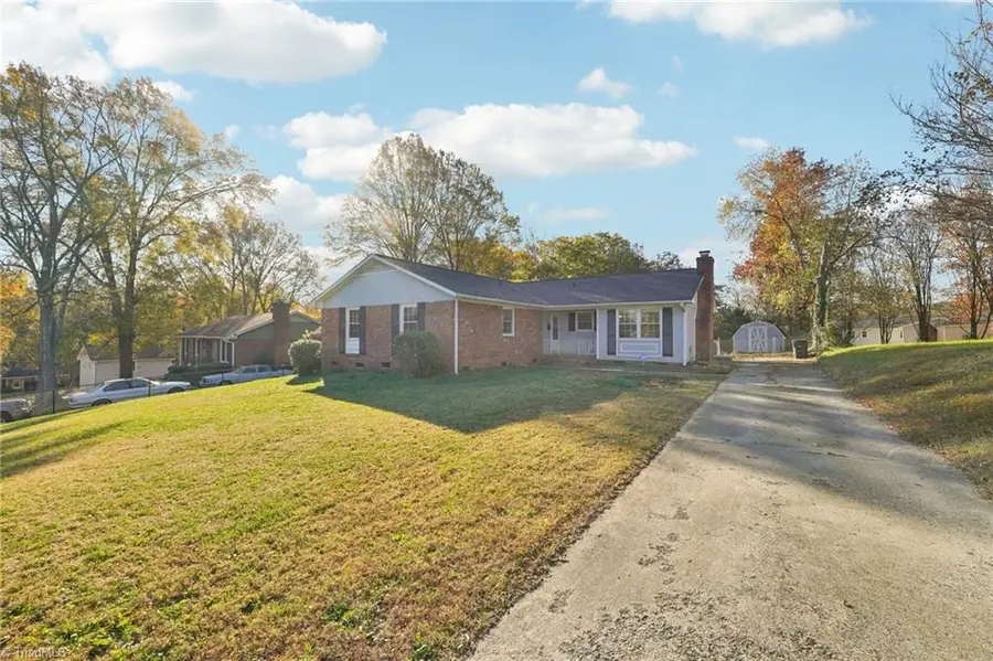 112 Lorelei Court, Winston Salem, NC 27103 - Image #2