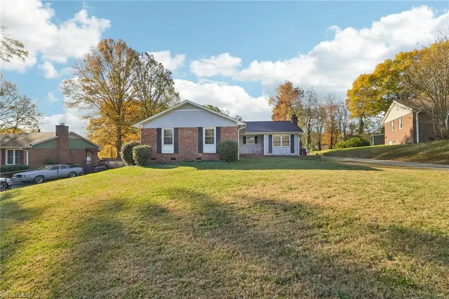 112 Lorelei Court, Winston Salem, NC 27103 - Image #3