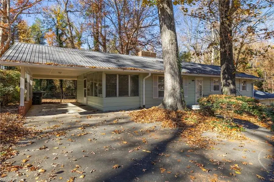 246 Piccadilly Drive, Winston Salem, NC 27104 - Image #2