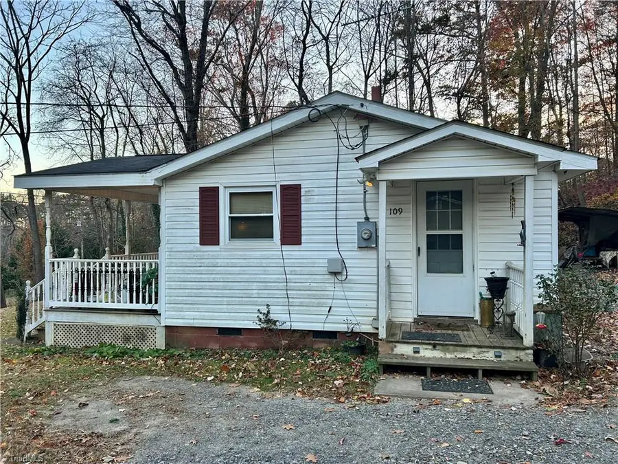 109 Dorothy Lane, Mount Airy, NC 27030 - Image #3