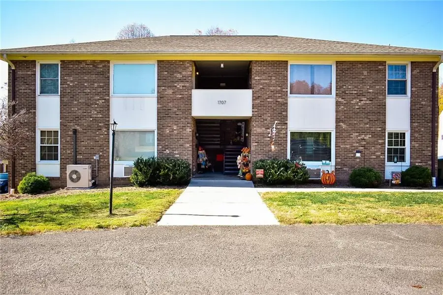 1707 N Main Street #Apt 2, Mount Airy, NC 27030 - Image #2