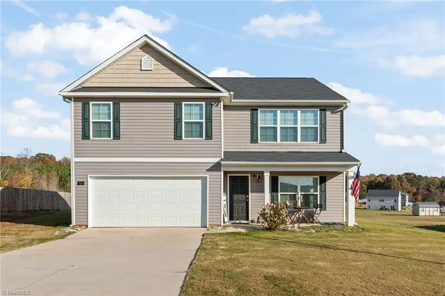 224 Squire Avenue, Lexington, NC 27295 - Image #3