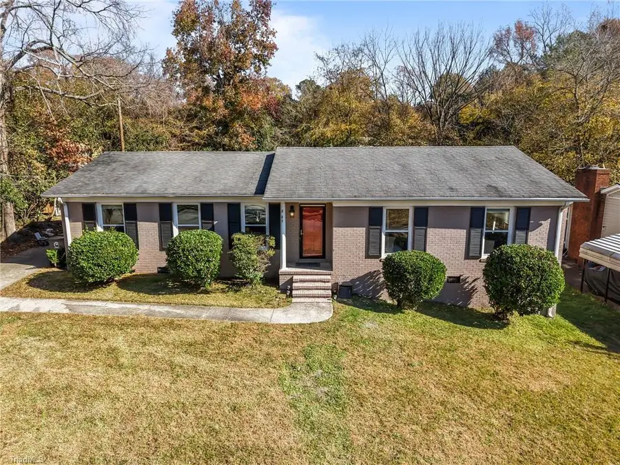 2507 Dumfries Road, Greensboro, NC 27407 - Image #2