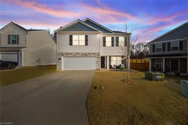 196 Carriage Cove Circle, Mocksville, NC 27028