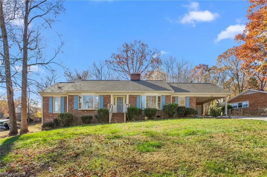 707 Willowmoore Avenue, Thomasville, NC 27360 - Image #1