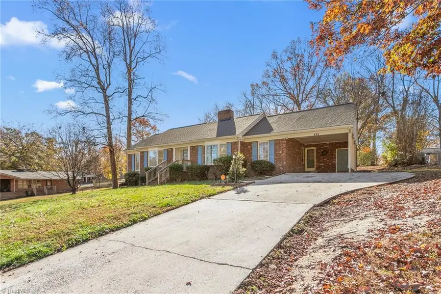 707 Willowmoore Avenue, Thomasville, NC 27360 - Image #3