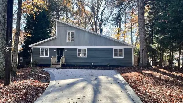 2913 Marthas Place, Greensboro, NC 27408