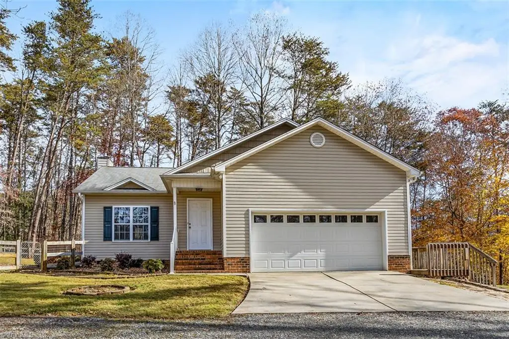 1405 Pratt Road, Pinnacle, NC 27043 - Image #1