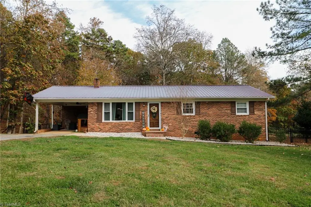 256 Forest Hill Drive, Denton, NC 27239 - Image #1