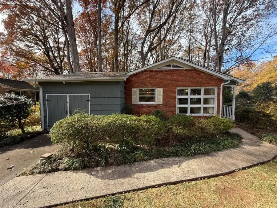 408 Burkewood Drive, Winston Salem, NC 27104 - Image #2