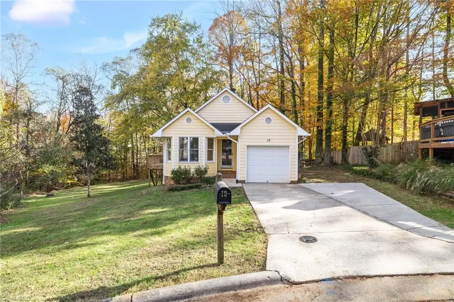 10 Dunnberry Court, Greensboro, NC 27455 - Image #2