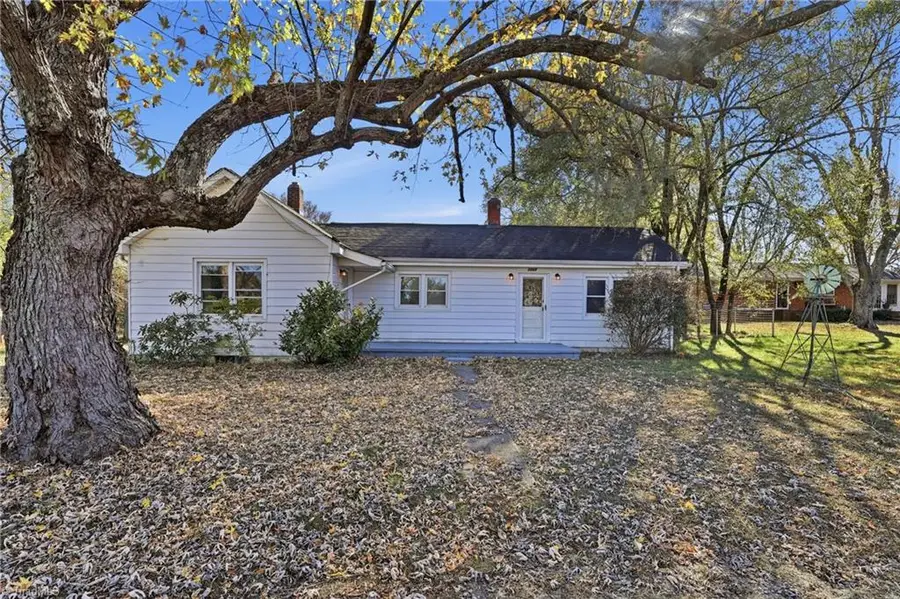 3868 Grayson Drive, Abbotts Creek, NC 27107 - Image #2