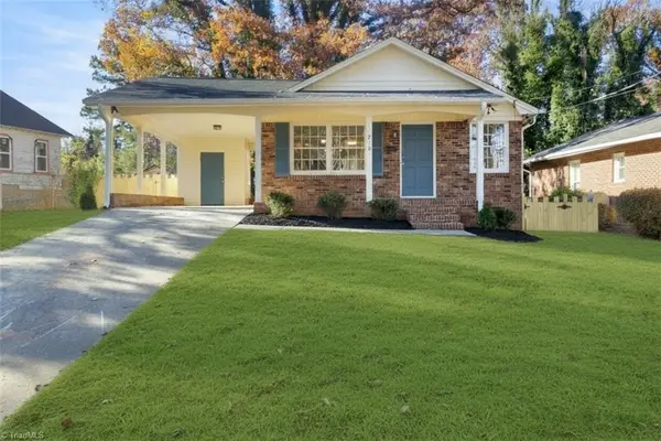 210 Forest Hill Avenue, Winston-Salem, NC 27105