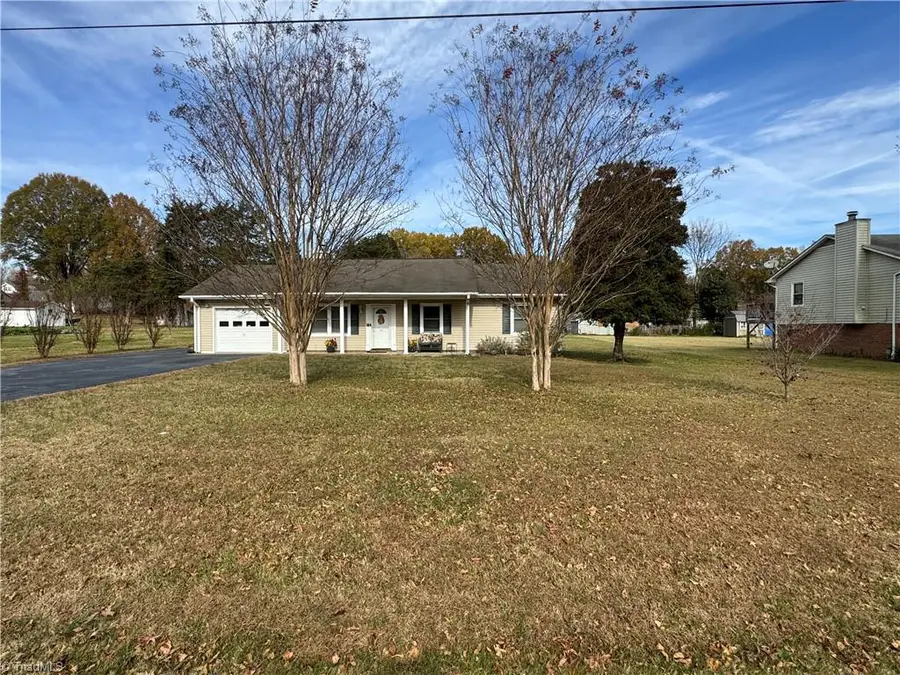 3867 Yarbrough Avenue, Winston Salem, NC 27106 - Image #2