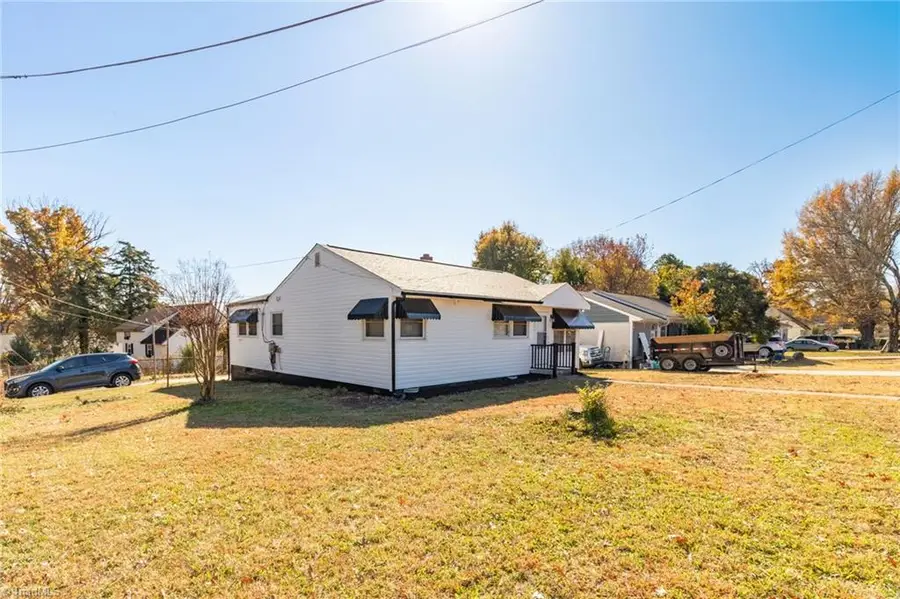 1514 Summit Avenue, Greensboro, NC 27405 - Image #2
