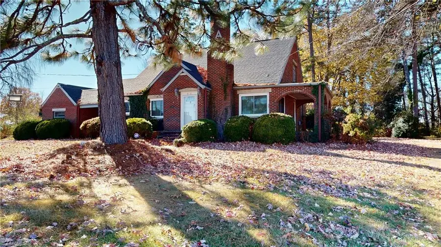 602 Main Street S, Dobson, NC 27017 - Image #2