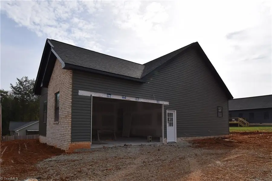 4381 Continental Drive, Pfafftown, NC 27040 - Image #2