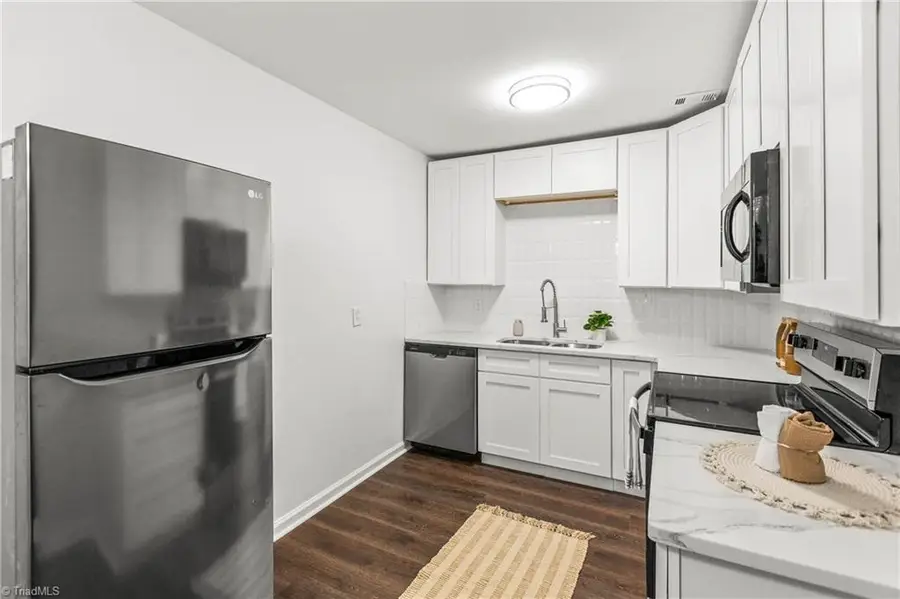 3824 Country Club Road #D, Winston Salem, NC 27104 - Image #2