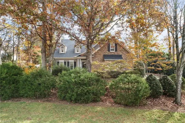 1905 Curraghmore Road, Clemmons, NC 27012