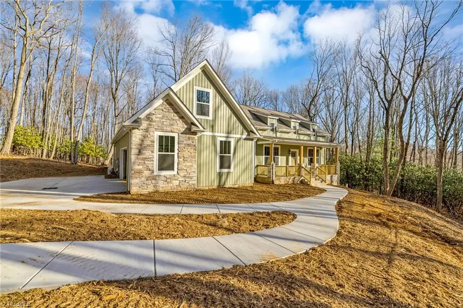 175 Lindsey Lane, West Jefferson, NC 28694 - Image #3