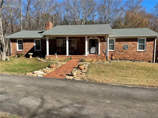 1984 Austin Little Mountain Road, Ronda, NC 28670