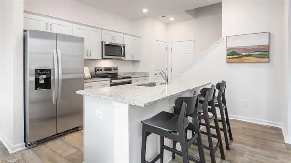 1132 Broholmer Lane, Greensboro, NC 27405