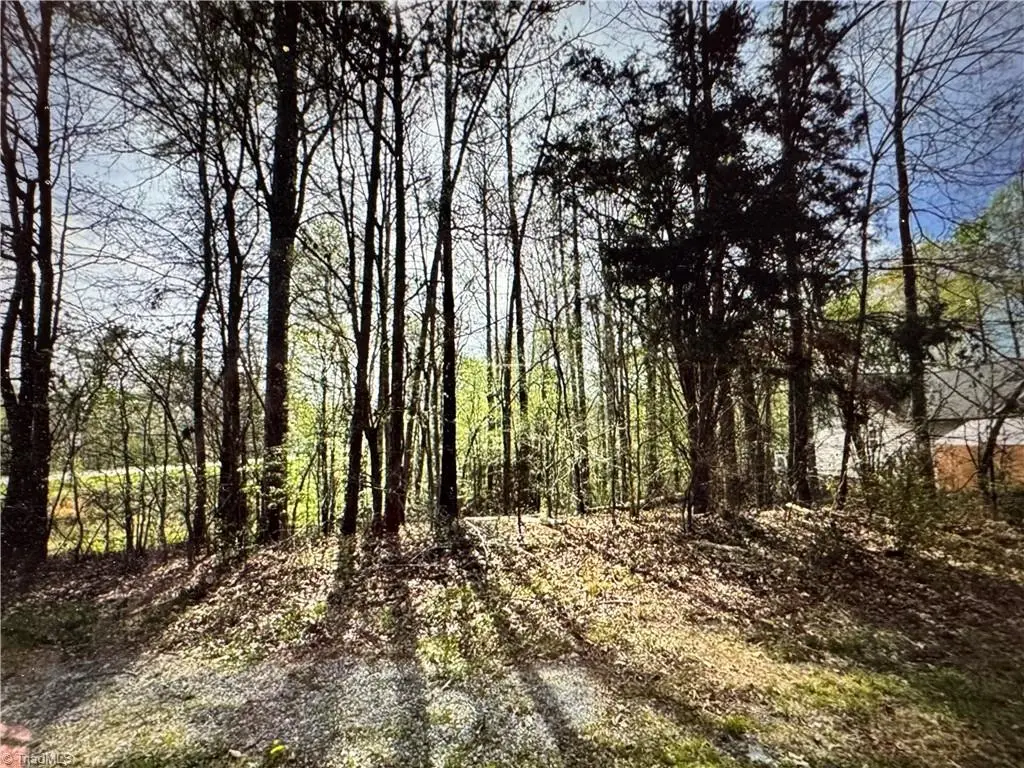 328 Conrad Circle, Thomasville, NC 27360 - Image #1