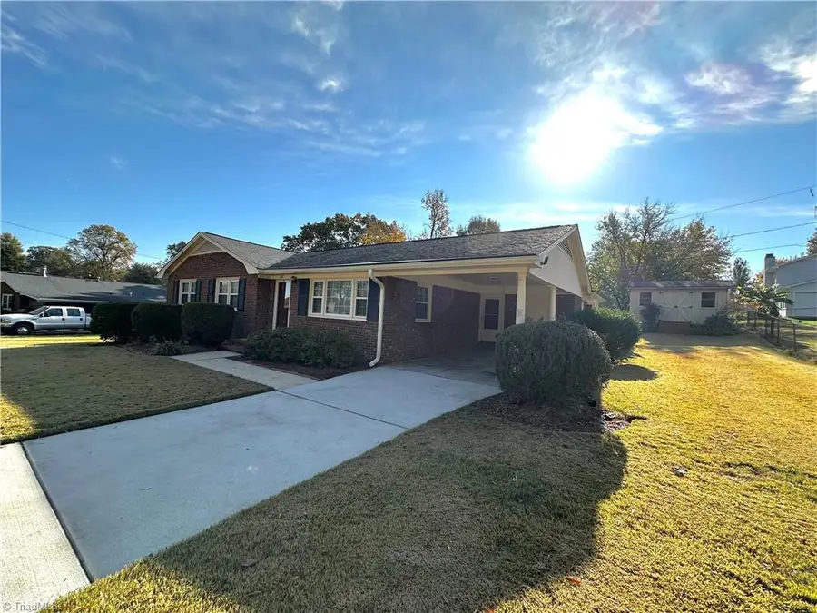 1103 Glynis Lane, Greensboro, NC 27406 - Image #2