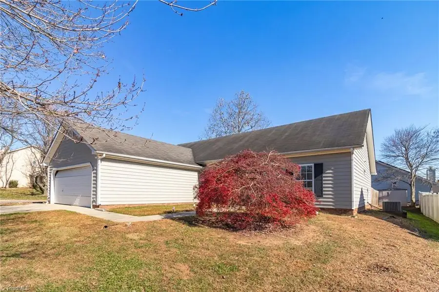 1505 Fiddlers Knoll Drive, Kernersville, NC 27284 - Image #3