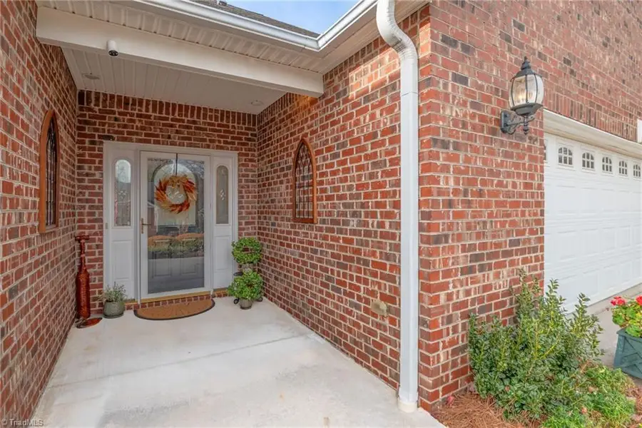 222 New Hampshire Court, Mocksville, NC 27028 - Image #2