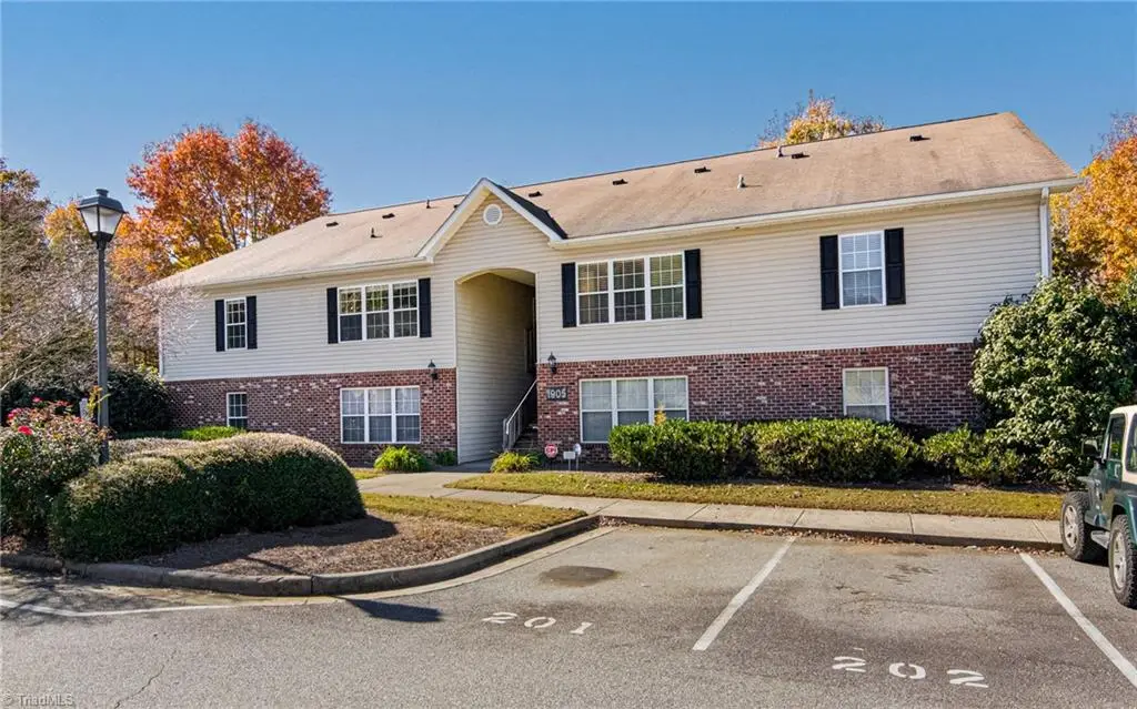 1905 Crest Hollow Drive #101, Winston Salem, NC 27127 - Image #1