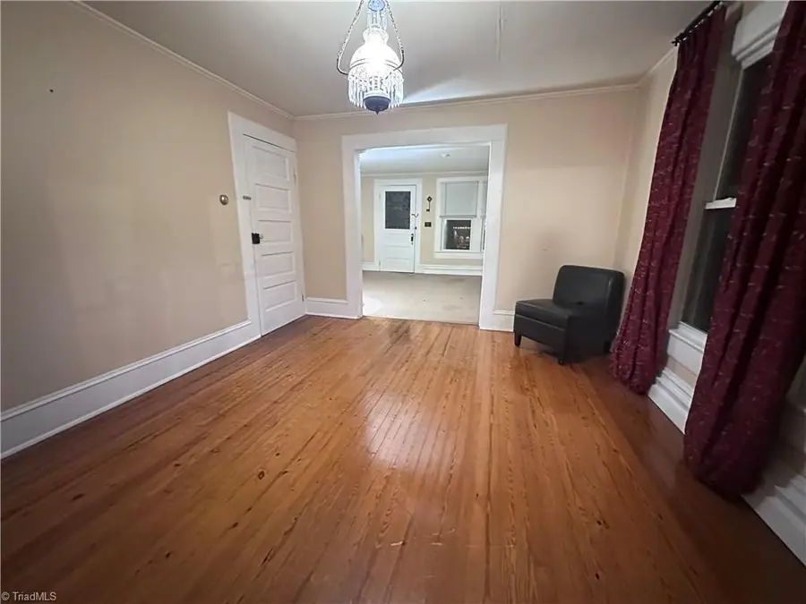 131 N Middleton Street, Robbins, NC 27325 - Image #2