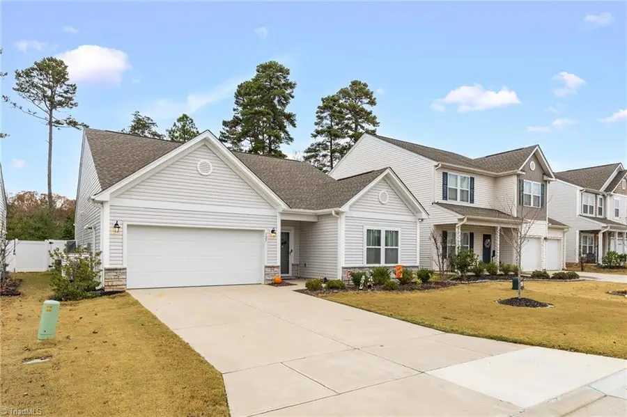 127 Centerpiece Drive, High Point, NC 27265 - Image #3
