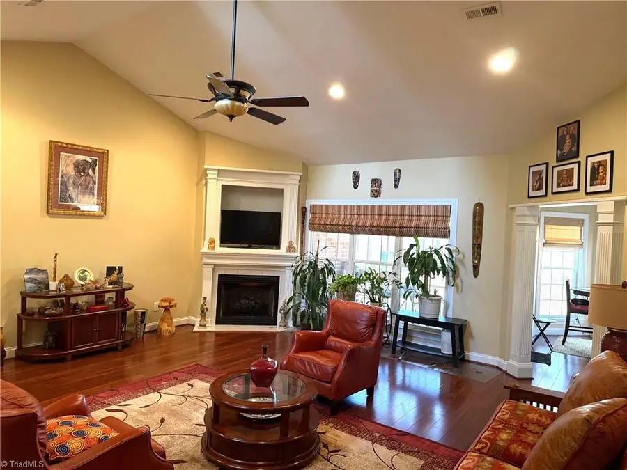 163 New Hampshire Court, Mocksville, NC 27028 - Image #2