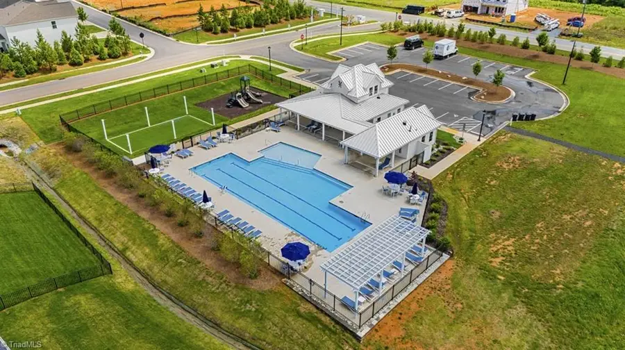 4519 Hanes Lake Drive, Winston Salem, NC 27106 - Image #2