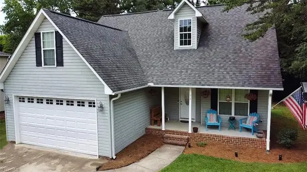 73 Harris Farm Court, Thomasville, NC 27360