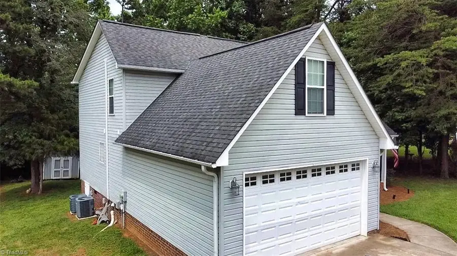 73 Harris Farm Court, Thomasville, NC 27360 - Image #2