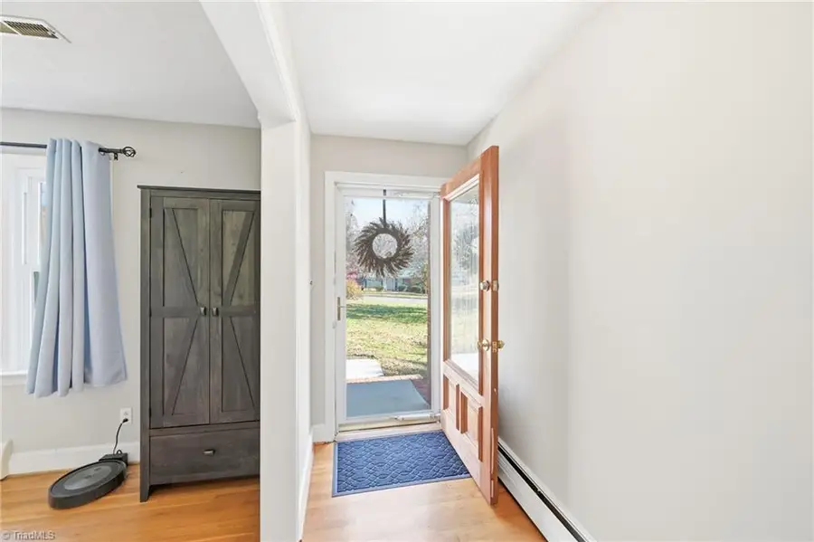 4830 Gladwyn Drive, Winston Salem, NC 27104 - Image #3