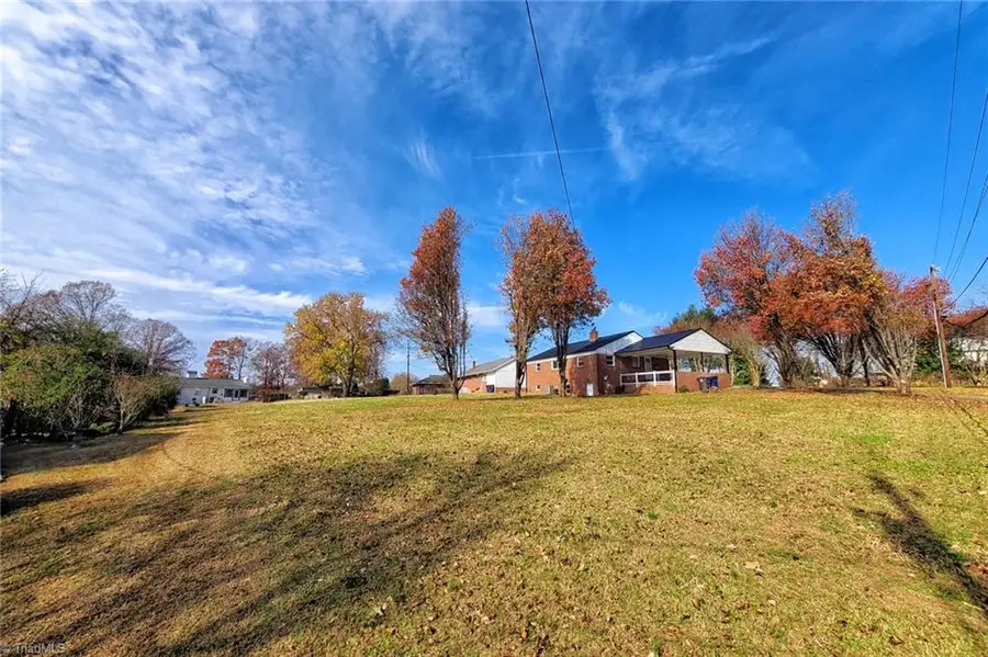 434 Oak Summit Road, Winston Salem, NC 27105 - Image #3