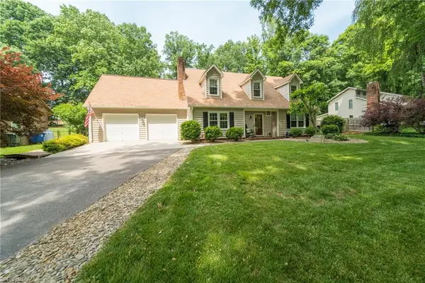 438 Valleymeade Drive, Kernersville, NC 27284