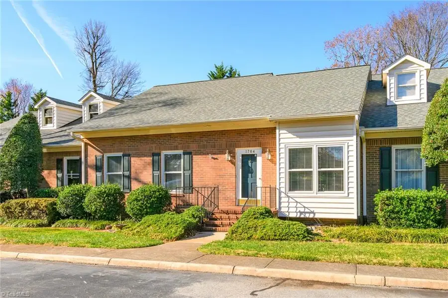 1704 Polo Oaks Court, Winston Salem, NC 27106 - Image #2