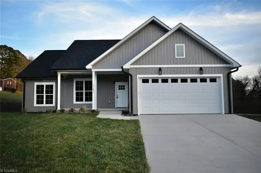 2142 Elizabeth Drive, Mount Airy, NC 27030 - Image #3