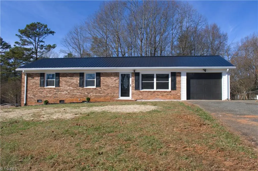 258 Badgett Avenue, Mount Airy, NC 27030 - Image #1